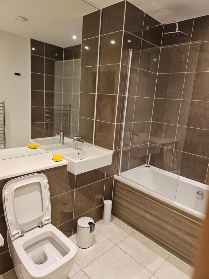 Santina Apartments Кройдон Екстер'єр фото