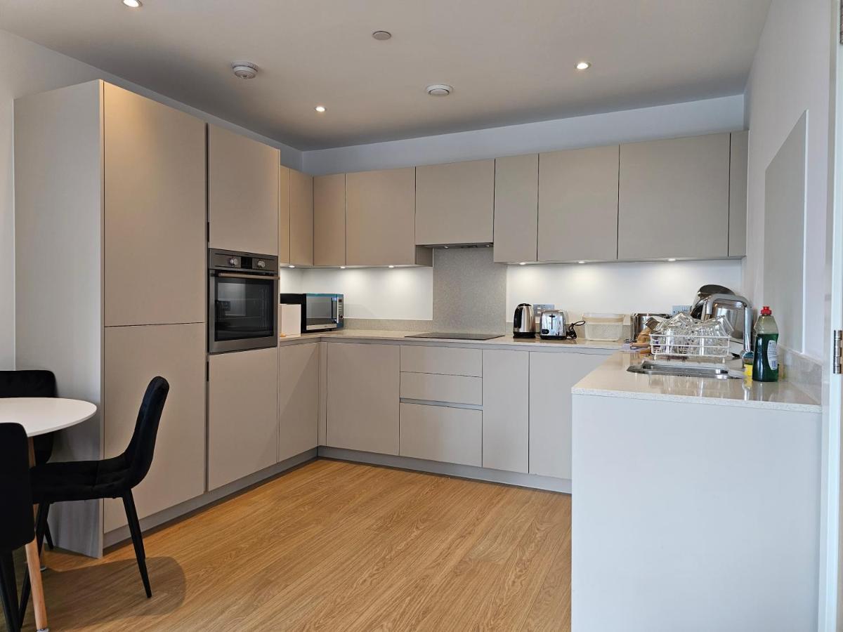 Santina Apartments Кройдон Екстер'єр фото