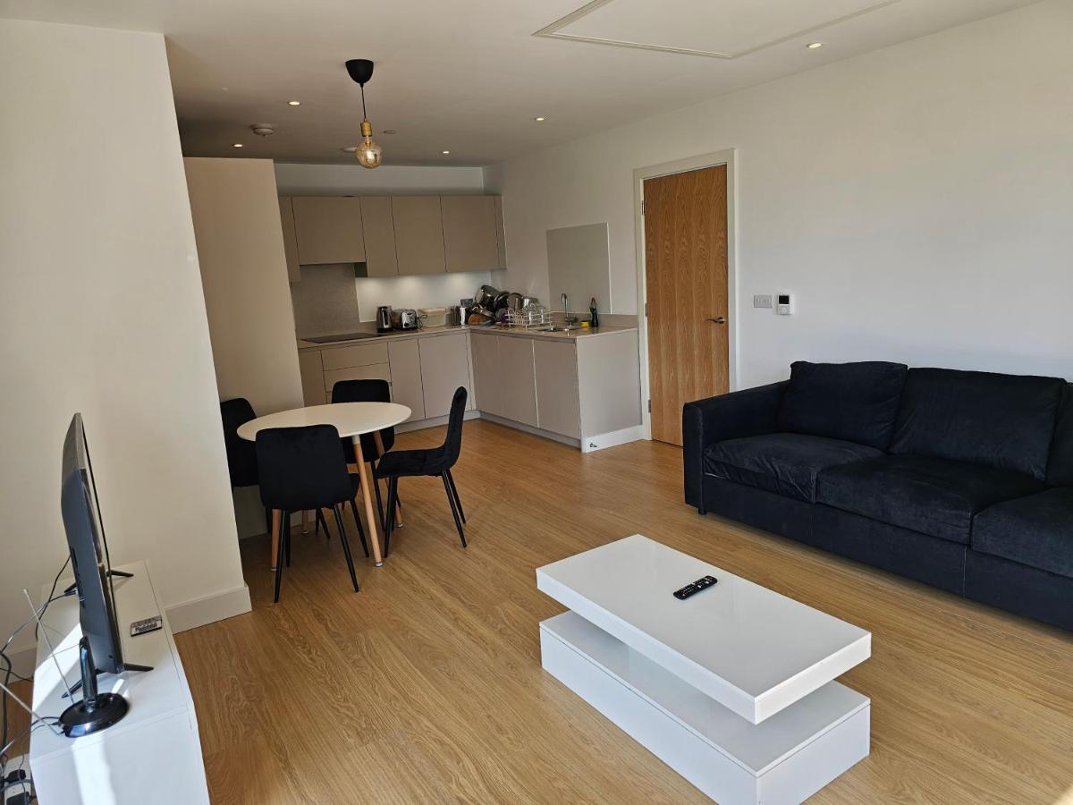 Santina Apartments Кройдон Екстер'єр фото