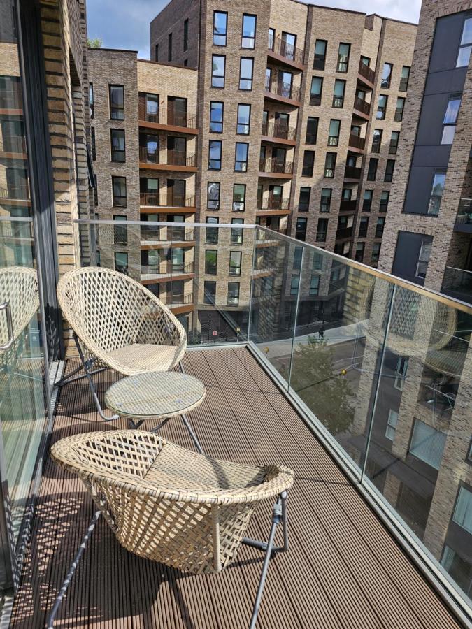 Santina Apartments Кройдон Екстер'єр фото
